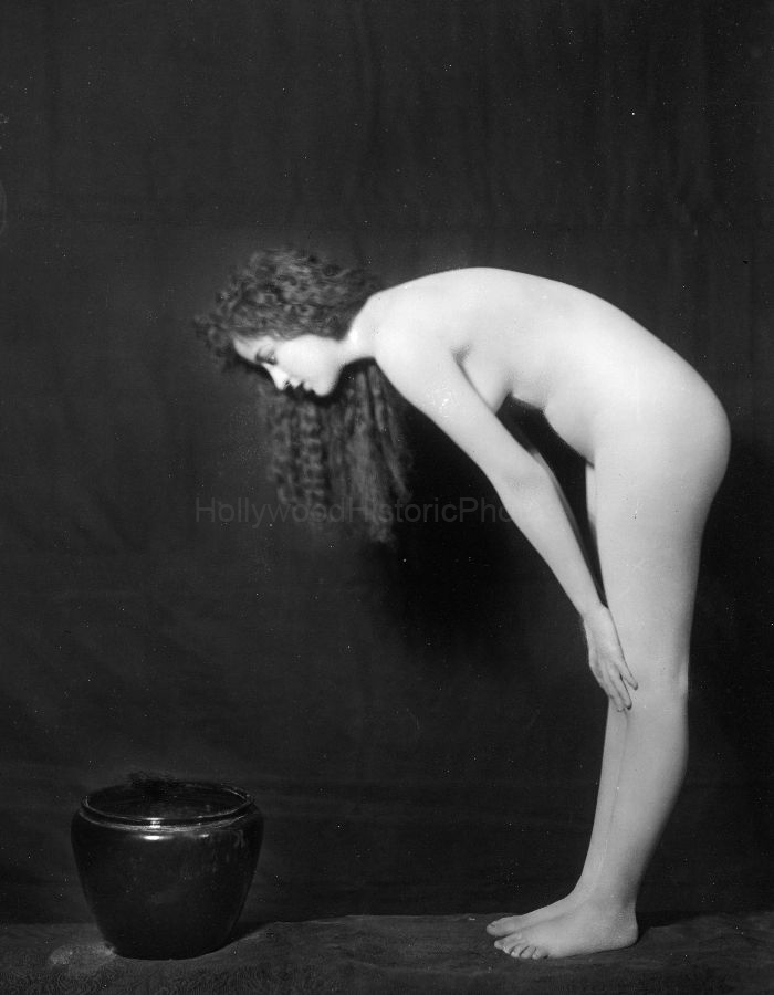 Greer Garson Nude