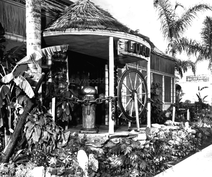 Interior of The Luau, 427 North Rodeo Dr, Beverly Hills (probably