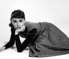 Audrey Hepburn 1954 #5