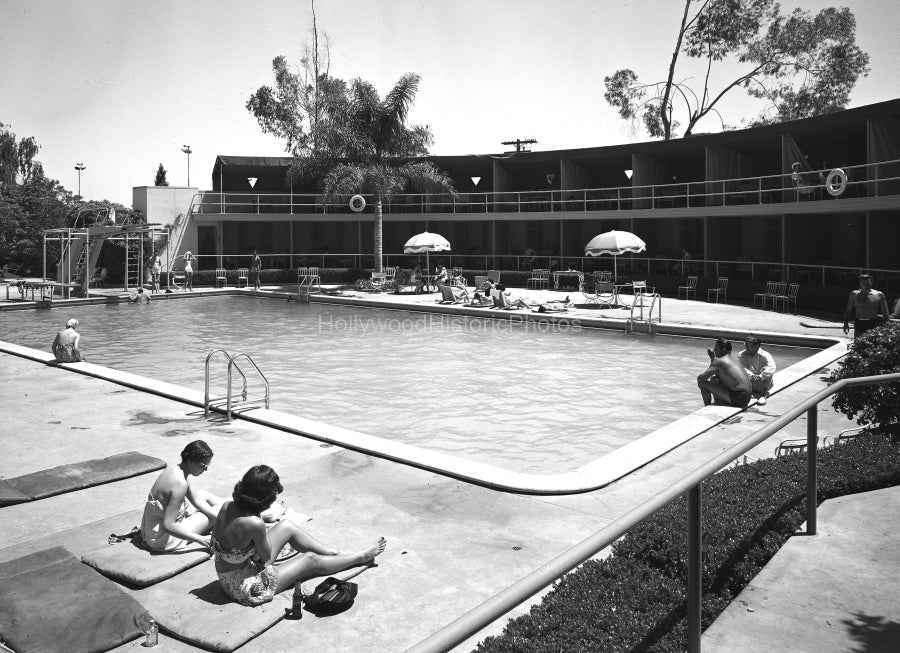 Beverly Wilshire Hotel 1945