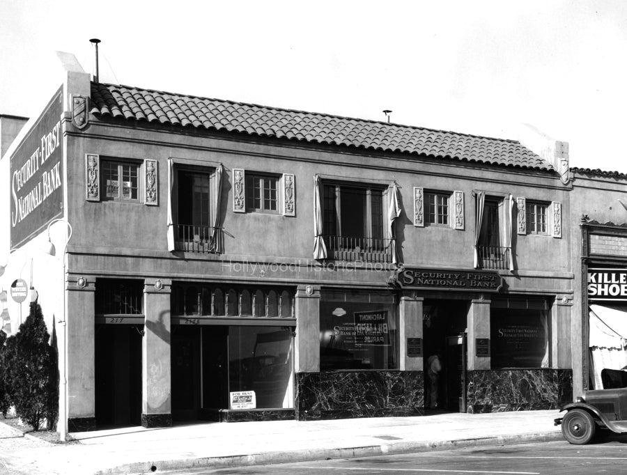 Larchmont Blvd. - Security First 1929