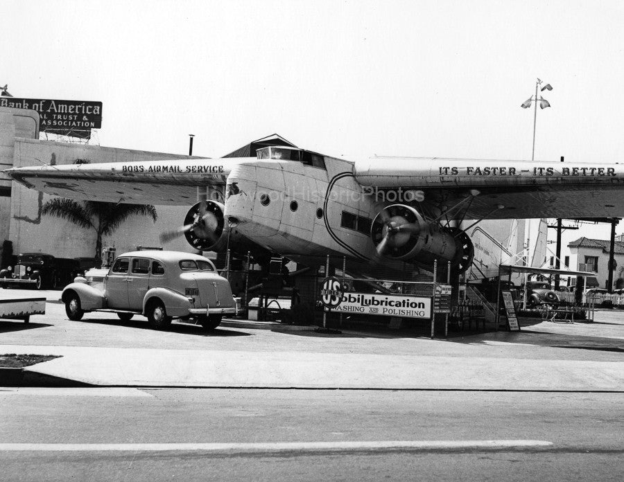 Bob's Airmail Gas Station 1938